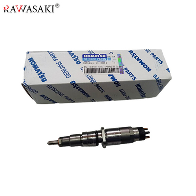 Komatsu Yakıt Enjektörü Komple 6754113011 PC200-8 PC200-8MO Motor Parçaları